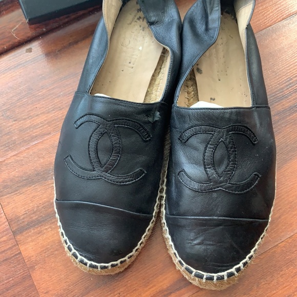 RARE iconic Black Chanel espadrilles - Picture 3 of 9
